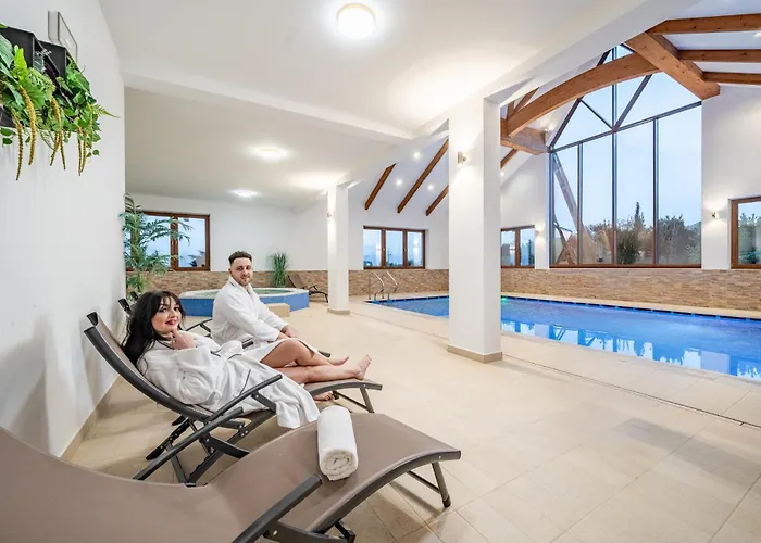 Kaniowka Ski Resort- Relaks W Gorach Z Basenem, Sauna I Jacuzzi