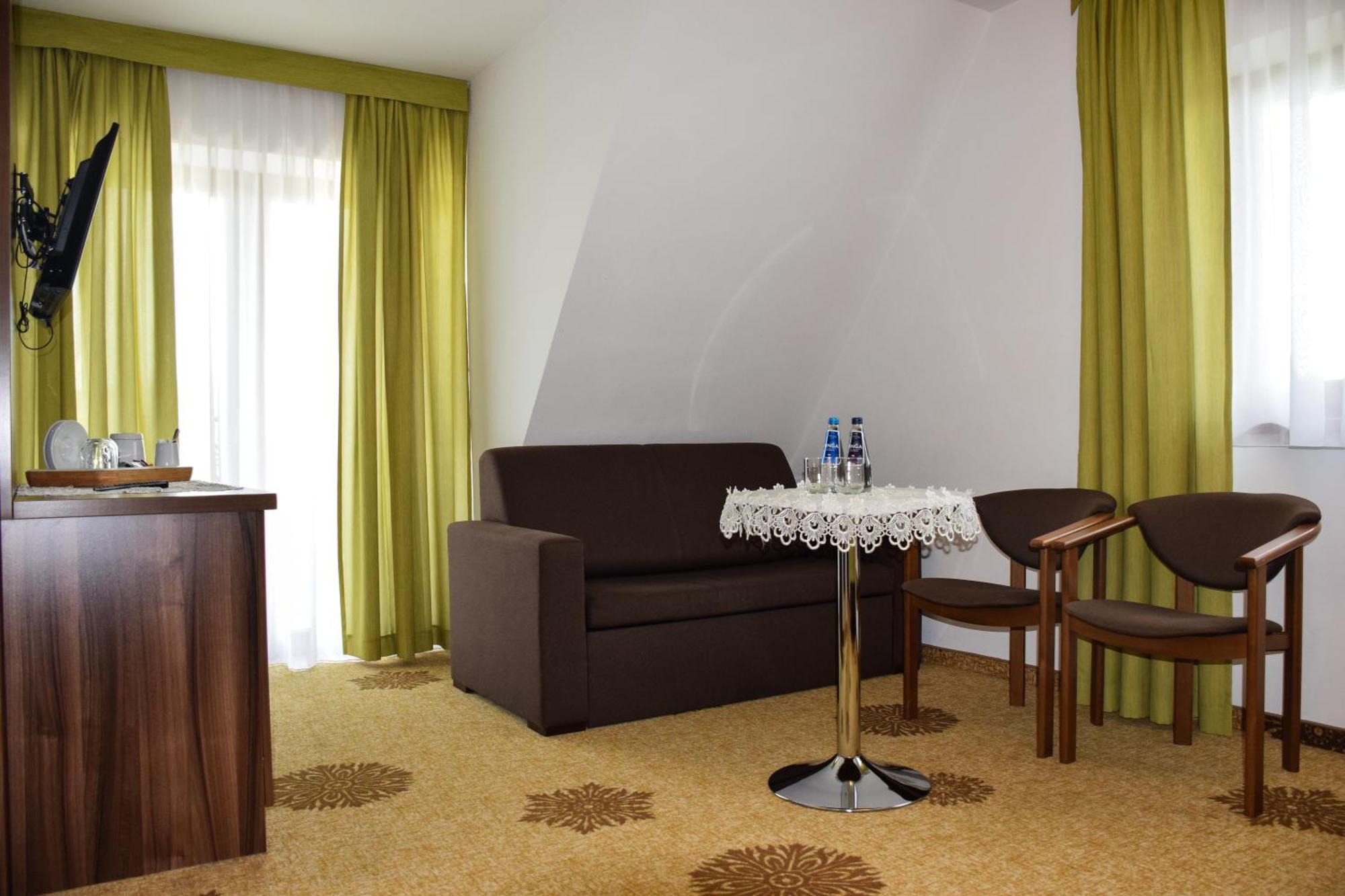 Kaniowka Resort- Relaks W Gorach Z Basenem, Sauna I Jacuzzi * Бялка-Татшанська
