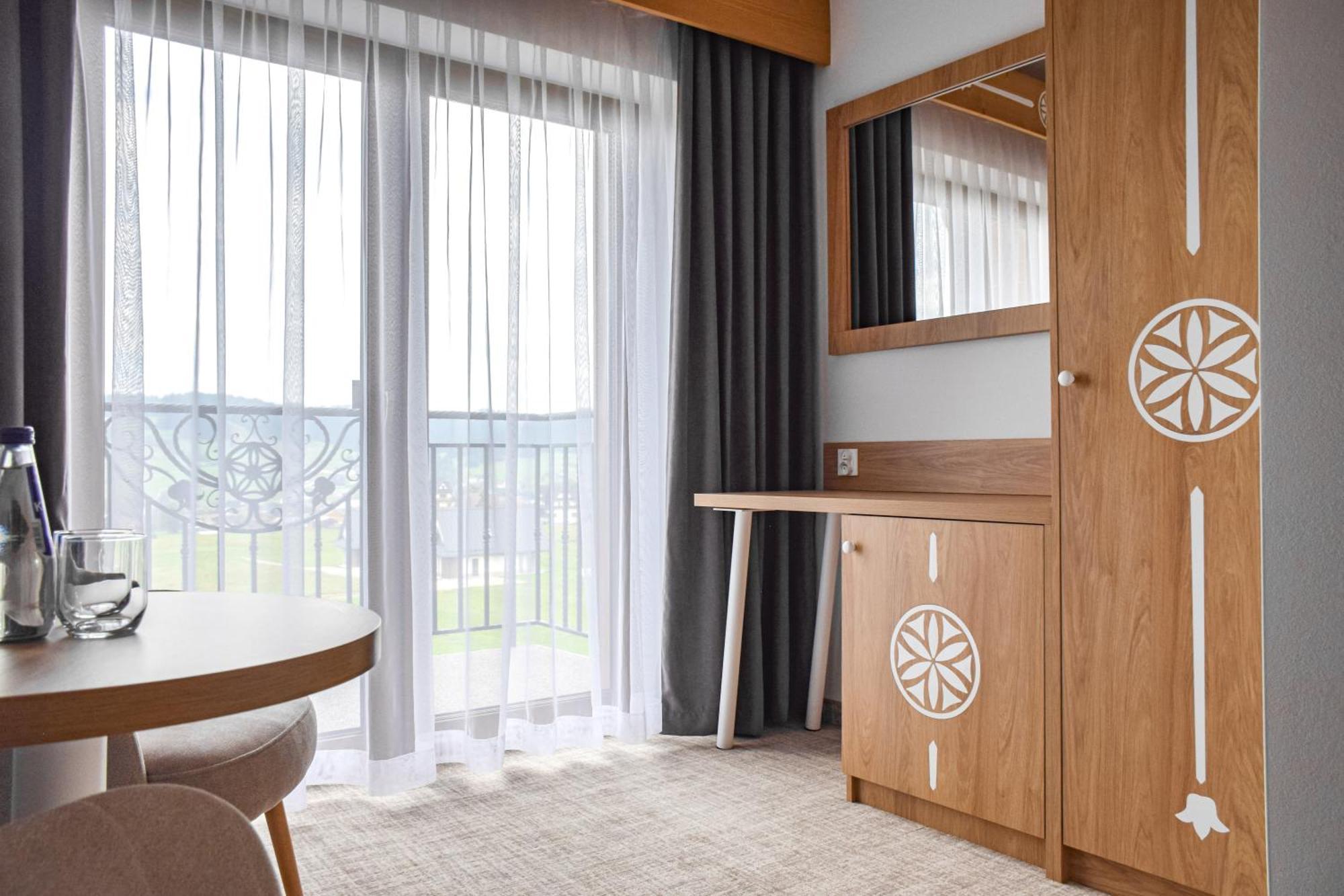 Kaniowka Resort- Relaks W Gorach Z Basenem, Sauna I Jacuzzi