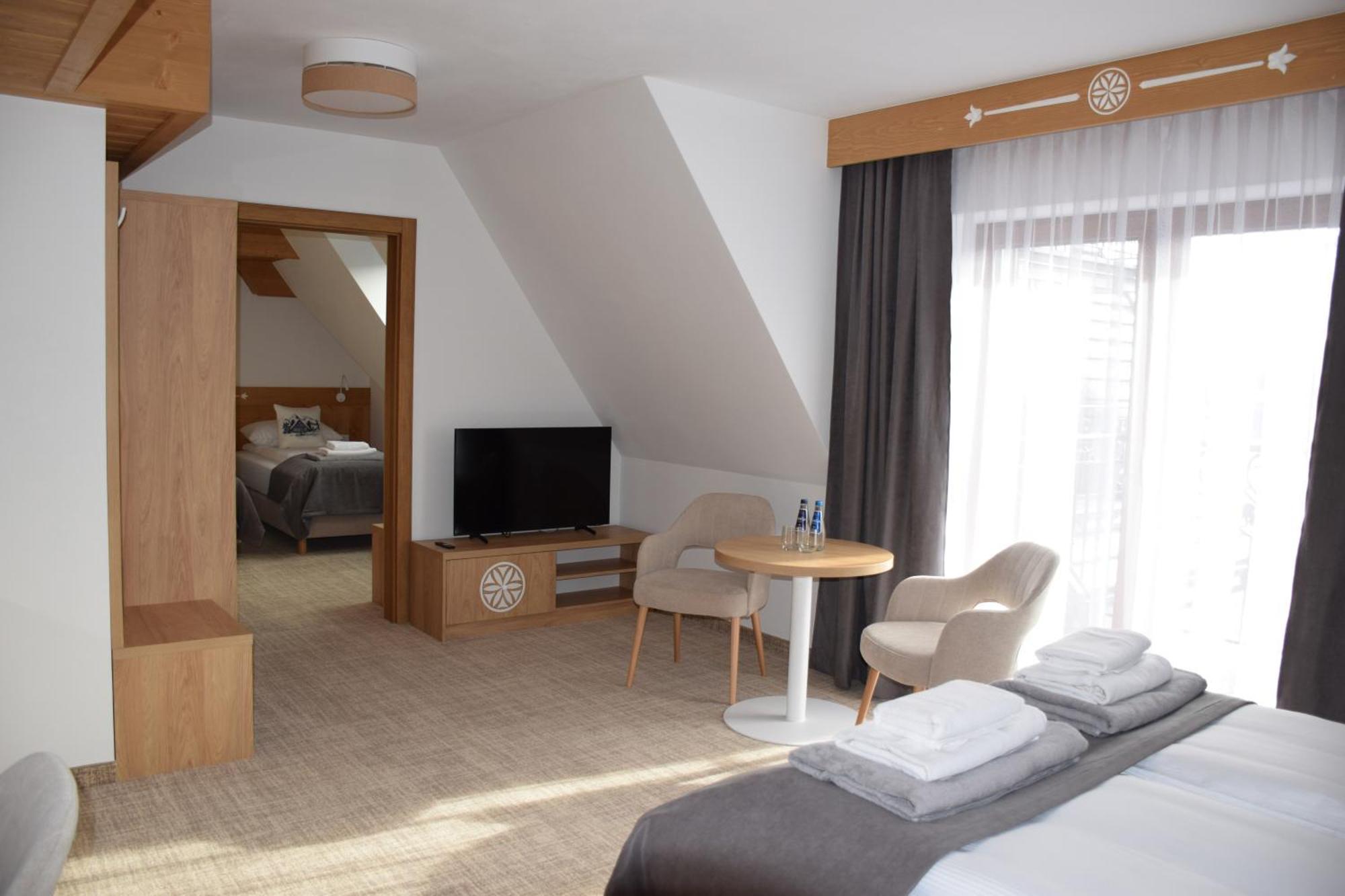 Resort Kaniowka Resort- Relaks W Gorach Z Basenem, Sauna I Jacuzzi *