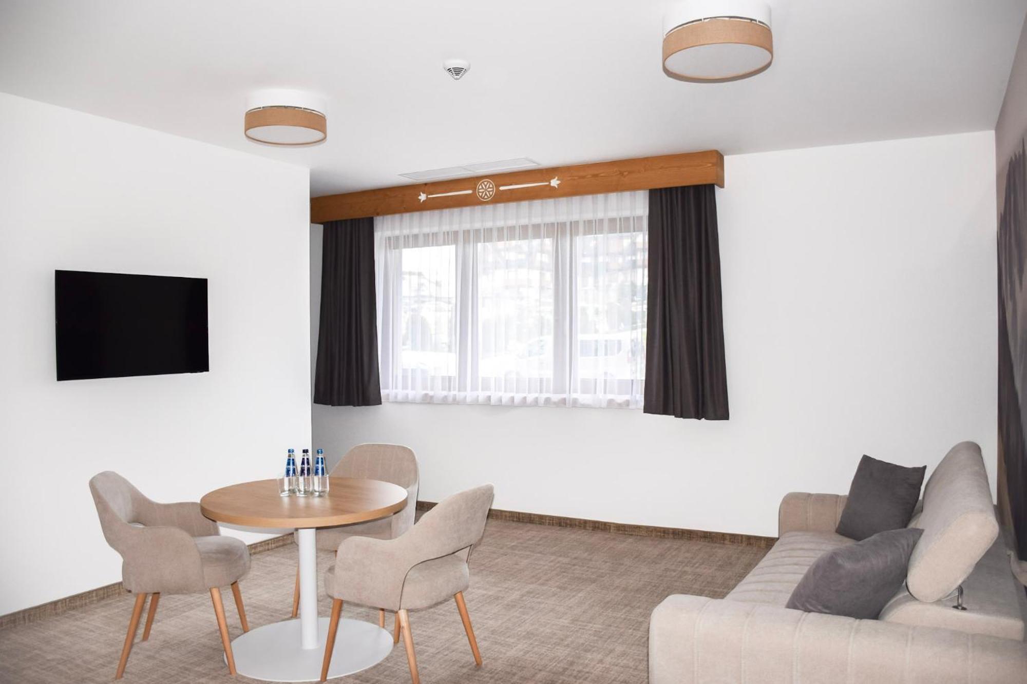 Kaniowka Resort- Relaks W Gorach Z Basenem, Sauna I Jacuzzi *