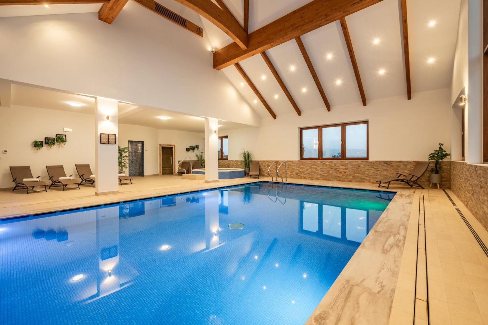 Kaniowka Resort- Relaks W Gorach Z Basenem, Sauna I Jacuzzi